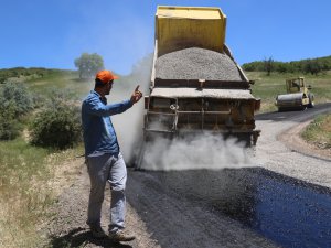 Asfaltlama çalışmaları sürüyor
