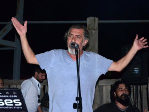 Sanatçı Cevdet Bağca, Ovacık'ta konser verdi