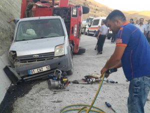 Pertek'te trafik kazası:2 yaralı