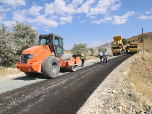 Mazgirt'te asfaltlama çalışmaları