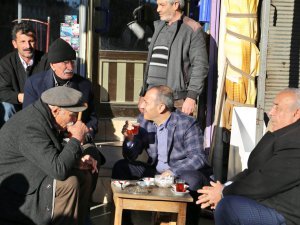 Vali Sonel, vatandaşlarla bir araya geldi
