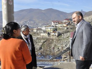 İl Başkanı Tek, mahallede vatandaşları ziyaret etti