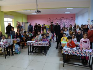Gazeteciler, Elif Güntaş İlkokulu’nu  ziyaret etti