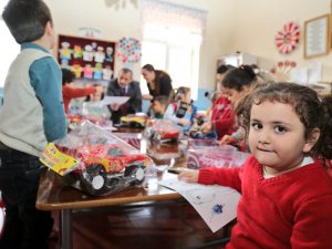 Vali Sonel’den Atatürk İlkokulu’na ziyaret