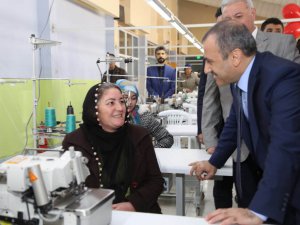 Pertek'te 150 kişinin çalışacağı tekstil fabrikası açıldı