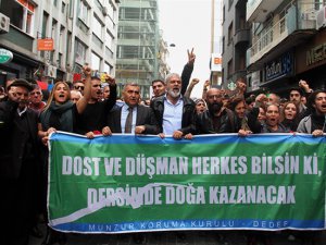 Kadıköy ‘de “Munzur özgür akacak” yürüyüşü
