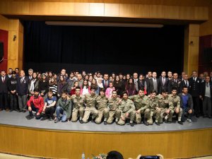 Tunceli'de Çanakkale zaferi töreni