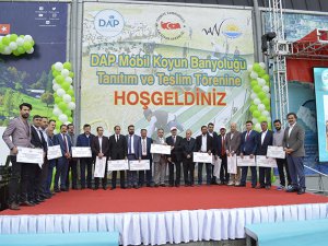 Mobil Koyun Banyoluğu 15 İl'e törenle dağıtıldı