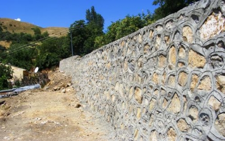 Afet Konutları’nın İstinat Duvarı Tamamlandı