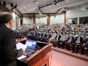 Öğretim üyeleri YÖK toplantısına katıldı