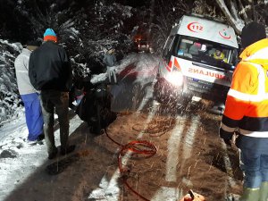 Kara saplanan ambulansı AFAD kurtardı