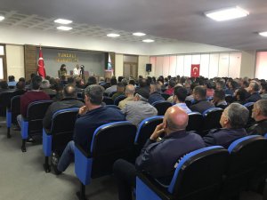 Belediye Başkanı Maçoğlu, personelle toplantı yaptı