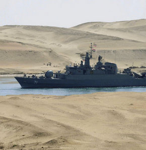 Kızıldeniz'de tehlikeli hamle İran, savaş gemilerini gönderdi!