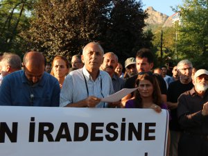 Dersim'de kayyum ve gözaltı protestosu