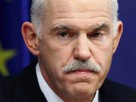 Papandreu'dan istifa için kapı araladı