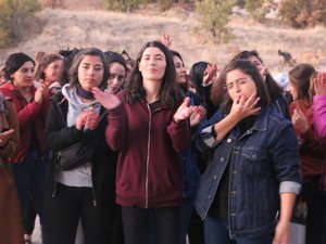 Kadın öğrencilerden yurt protestosu