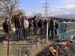 Ali Tütmez mezarı başında anıldı: Yeri doldurulamaz bir boşluk