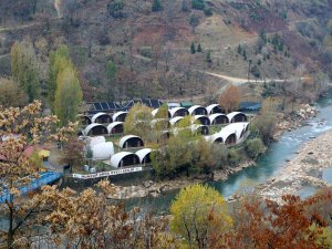 Sağlık çalışanlarına doğa ile iç içe konaklama imkanı