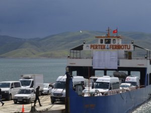 Sokağa çıkma yasağı nedeniyle feribot saatleri değişti