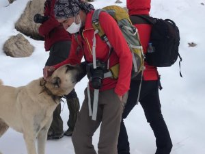 Kangallar, dağcılarla zirve yaptı