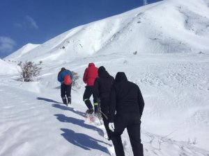 Arızalara giden ekiplerin kar ve soğukla mücadelesi