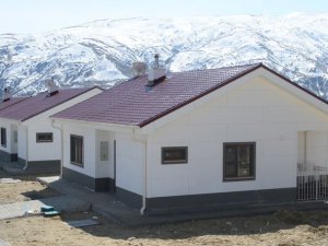 Depremzedeler için konut yapımına başlanıyor