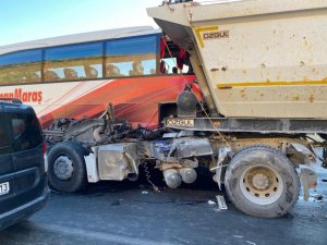 Kahramanmaraş'ta zincirleme trafik kazası: 5 yaralı VİDEO
