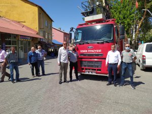 İzmir'den Hozat'a araç desteği