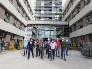 Erzincan’da yapımı devam eden devlet hastanesinin inşaatı yüzde 70 oranında tamamlandı
