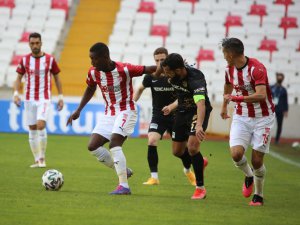 Yeni Malatyaspor ile Sivasspor 9. randevuda