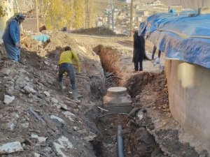 Hakkari’de 700 metre yeni kanalizasyon hattı yapıldı