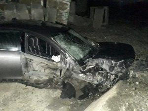 2 otomobilin çarpıştığı kazada 4 kişi yaralandı
