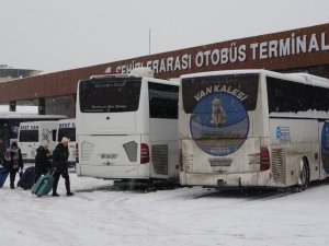 Van’da otobüs seferleri iptal edildi