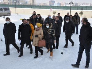 Kars AK Parti teşkilatı Kabaş hakkında suç duyurusunda bulundu