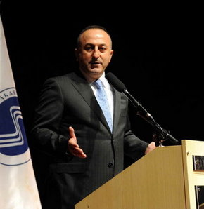 Çavuşoğlu'ndan Sarkozy'ye sert çıkış
