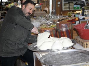 Tarihi Kapalı Çarşıda Ramazan hazırlığı başladı