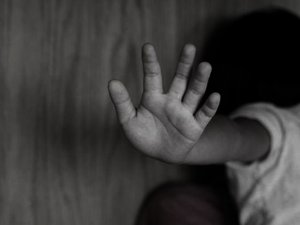 Cinsel istismar suçlamasıyla 3 kişi gözaltına alındı
