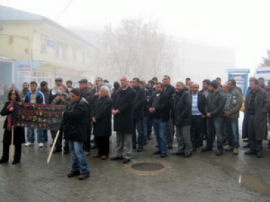 Mazgirt Halkı Katliamı Lanetledi!
