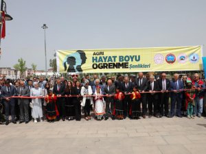 Ağrı’da Hayat Boyu Öğrenme Şenliği düzenlendi