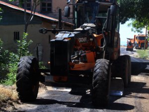 Çemişgezek’te asfaltlama çalışması