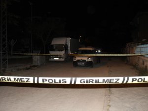 Husumetlilerin karşılaşmasında silahlar konuştu: 2 yaralı