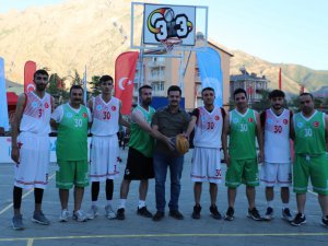 Hakkari'de 3x3 ‘Sokak Basketbol Şampiyonası’ başladı