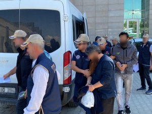 DEAŞ operasyonunda gözaltına alınan 11 şüpheli adliyeye sevk edildi