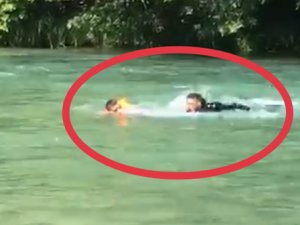 Mahsur kalan kişi itfaiye ekiplerince kurtarıldı