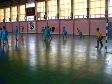 Gençler Hentbol İl Birinciliği müsabakaları Başladı