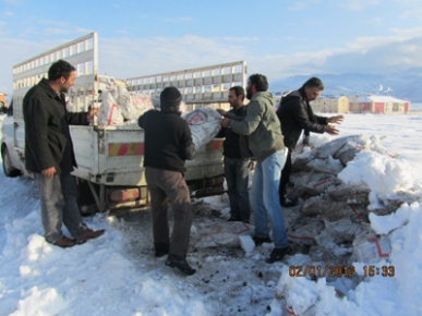 Ovacık’ta İhtiyaç Sahiplerine Kömür Yardımı