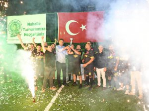 Futbol turnuvasında kupalar sahiplerini buldu