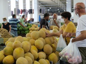 Bunaltıcı sıcaklar sulu meyvelere yöneltti