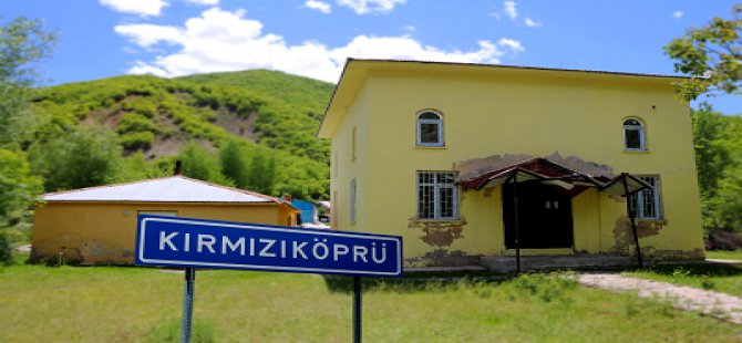 Alevi köyünde kapalı camiden 5 aydır ezan dinletiliyor