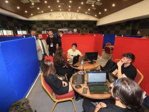 Elazığ’da, "NASA Space Apps Challenge" etkinliğine yoğun ilgi